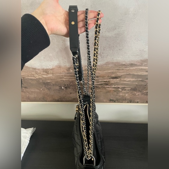 Chanel Gabrielle Hobo Quilted Aged Calfskin in Medium - Picture 13 of 16